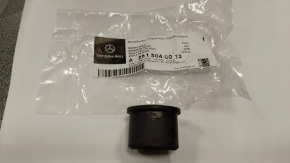 Опора резиновая радиатора на Mercedes w164 w166 c292